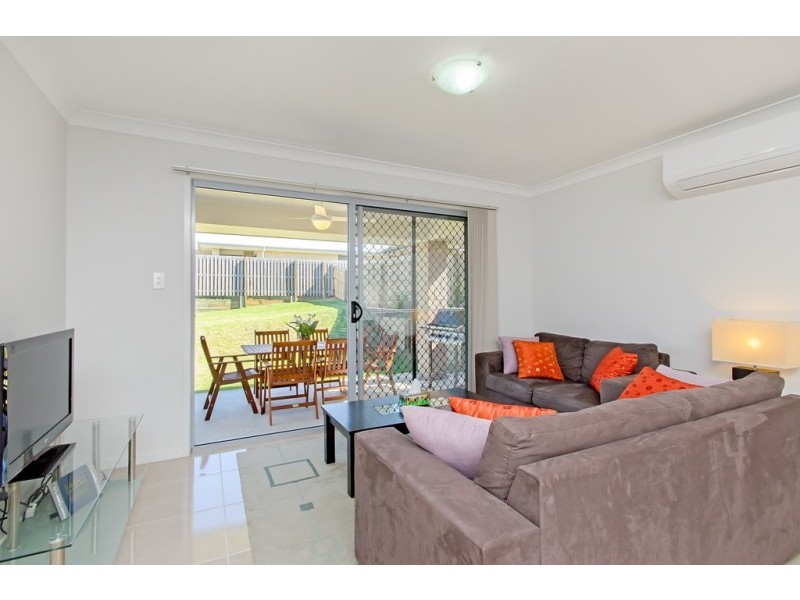 42 Essex Street, Chuwar QLD 4306