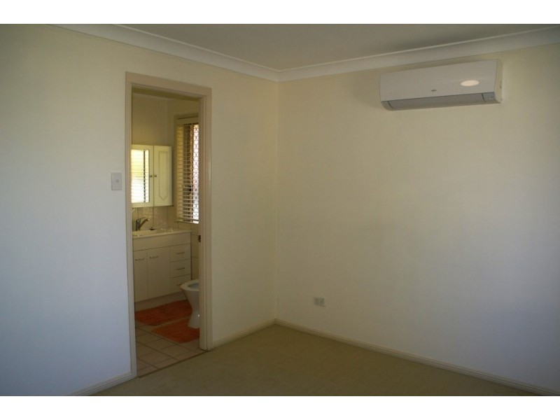 10 Palmer Crescent, Wacol QLD 4076