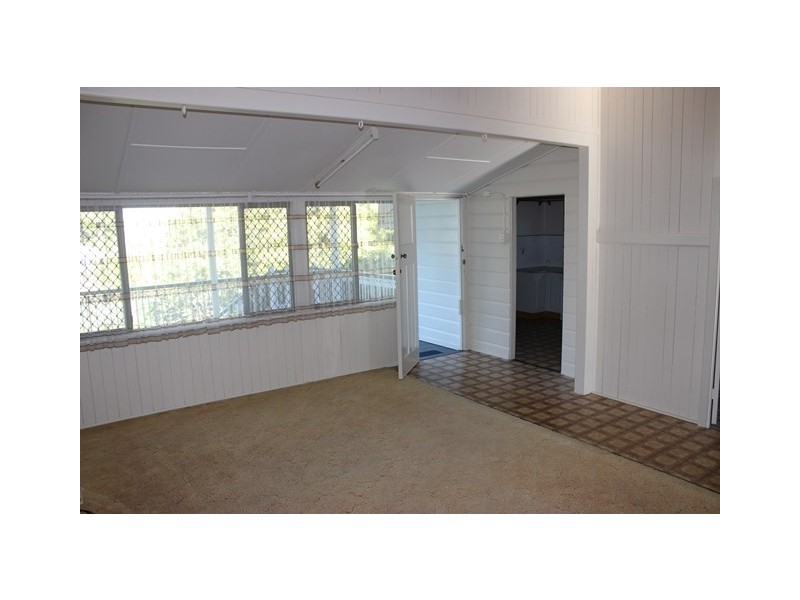 18 Waterworks Road, Brassall QLD 4305