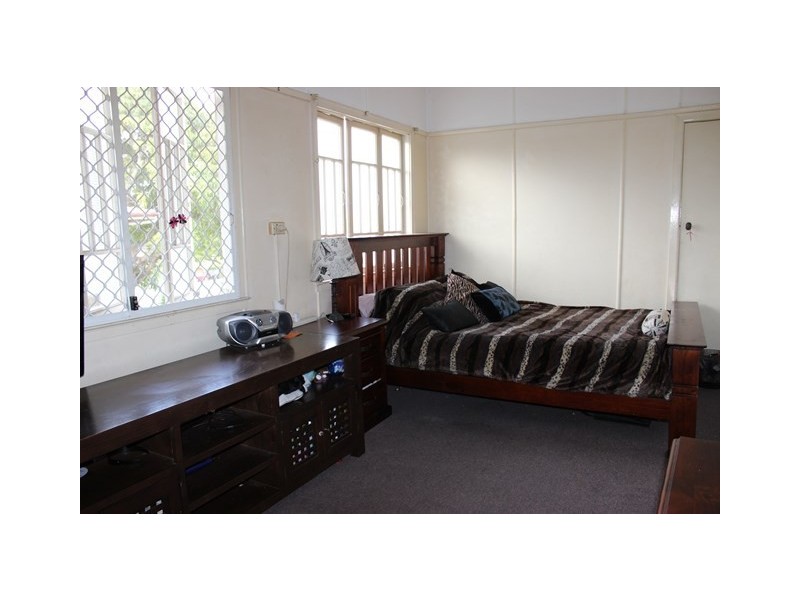 1A Elizabeth Street, Woodend QLD 4305