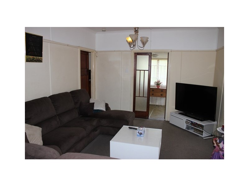 1A Elizabeth Street, Woodend QLD 4305