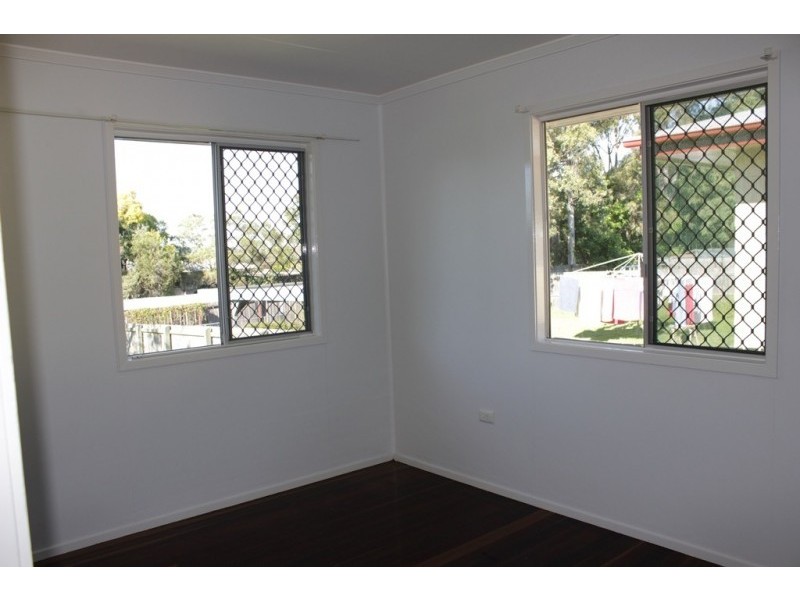 18 Sturt Street, Leichhardt QLD 4305