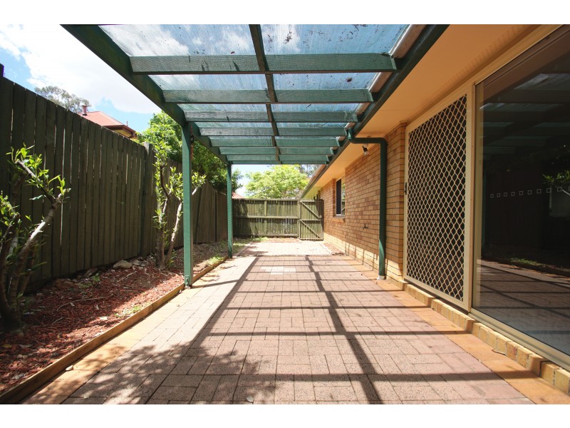 23 John Staines Crescent, North Ipswich QLD 4305