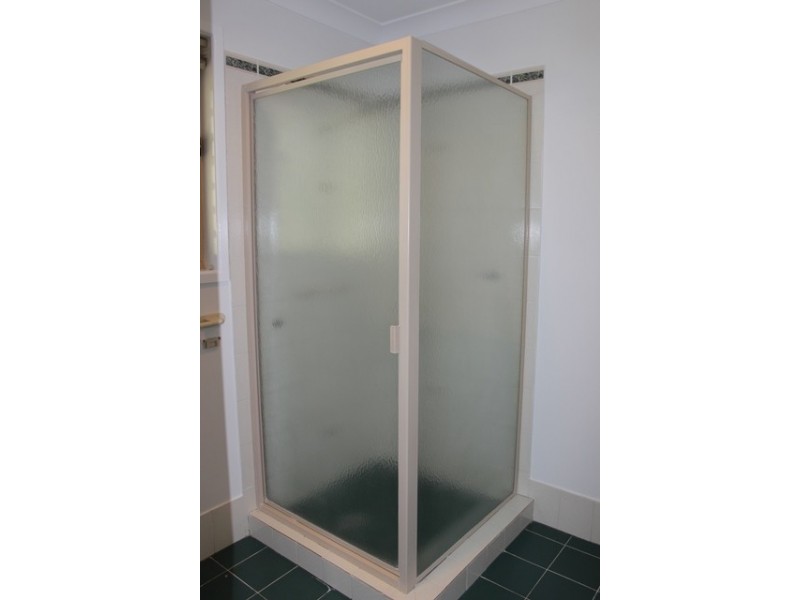 14 Canberra Court, Brassall QLD 4305