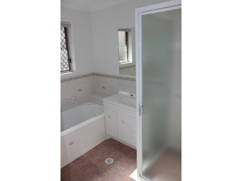 14 Canberra Court, Brassall QLD 4305