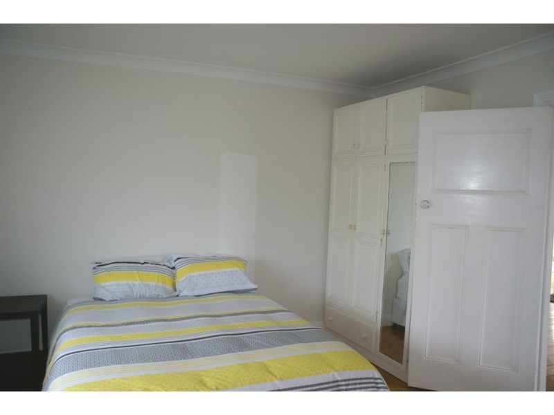 7 Whitehill Road, Newtown QLD 4305