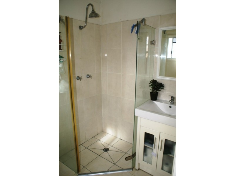 7 Whitehill Road, Newtown QLD 4305