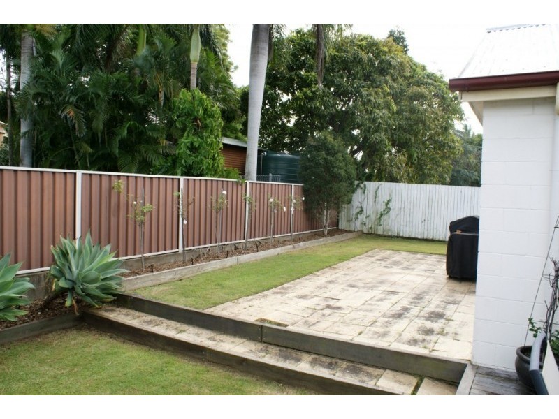 7 Whitehill Road, Newtown QLD 4305