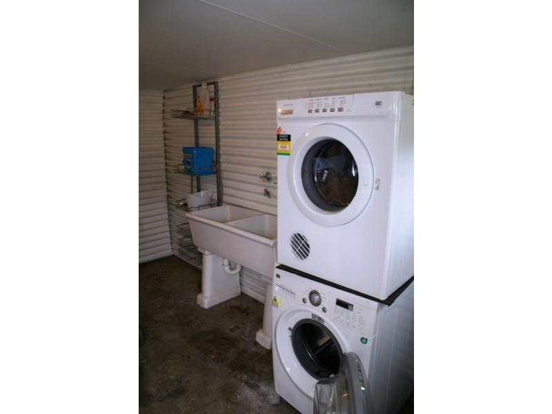 7 Whitehill Road, Newtown QLD 4305