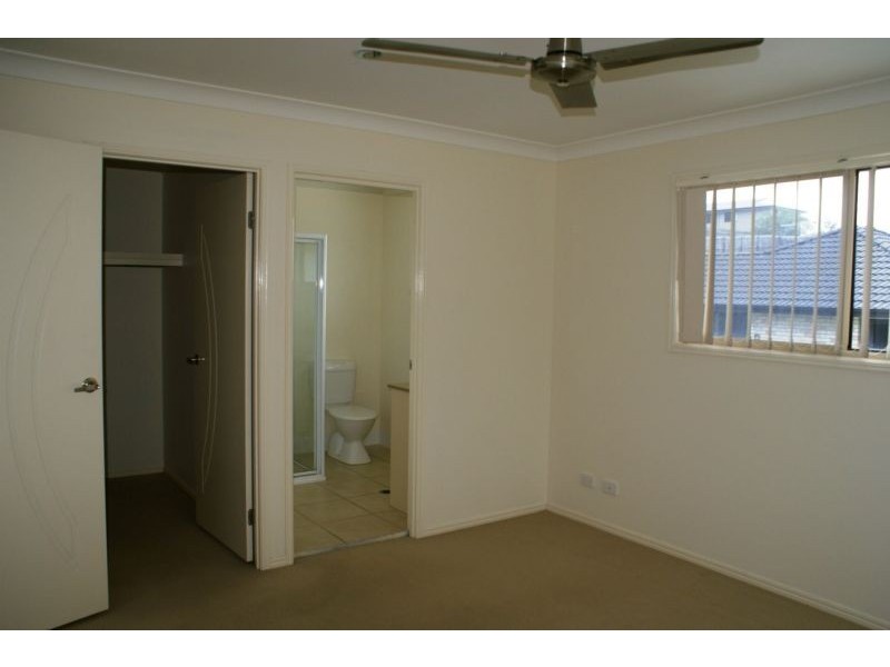 17 Barwell Street, Brassall QLD 4305