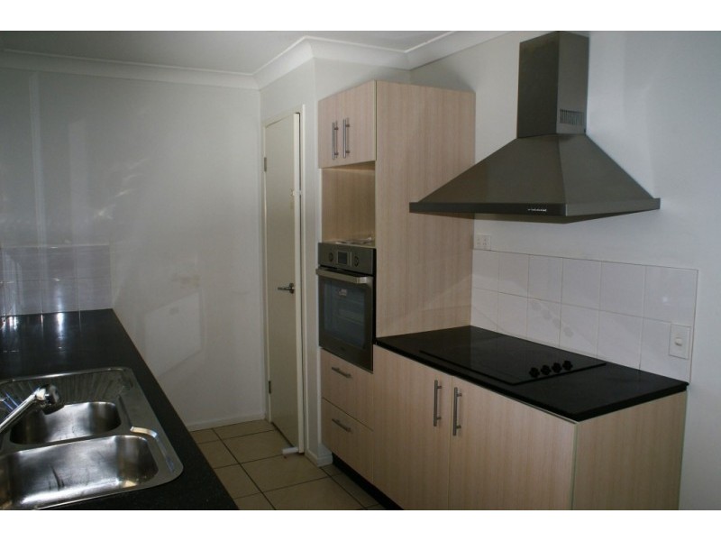 11 Burswood Close, Wulkuraka QLD 4305