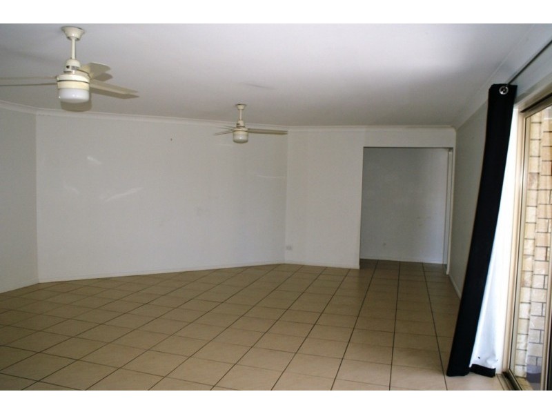 11 Burswood Close, Wulkuraka QLD 4305