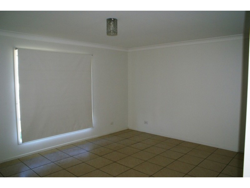 11 Burswood Close, Wulkuraka QLD 4305