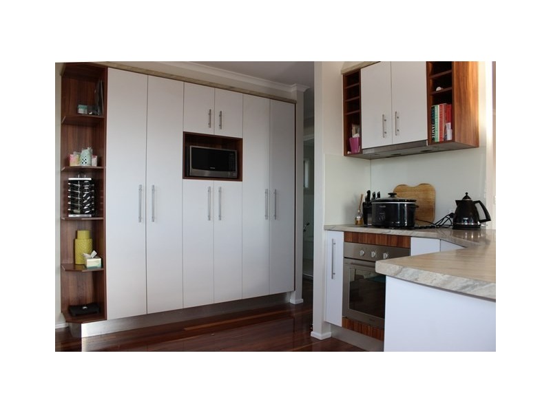 16 Victory Street, Raceview QLD 4305