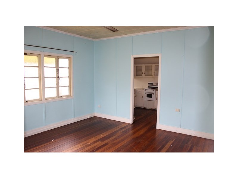 2 Harvey Street, Churchill QLD 4305