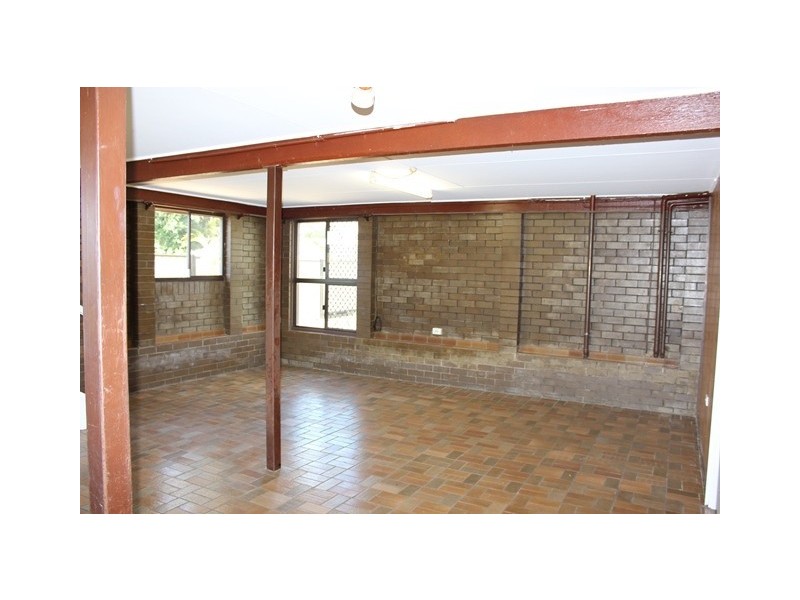 10 Dolben Street, Willowbank QLD 4306
