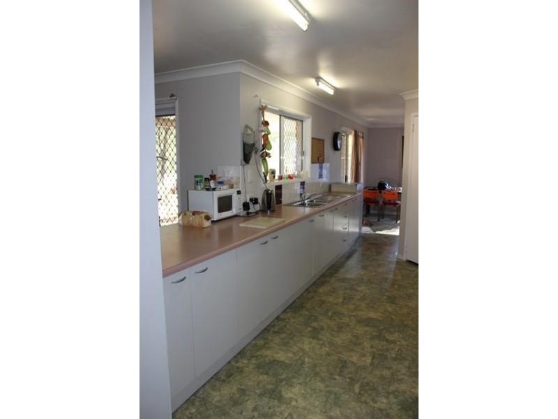 128 Harwoods Road, Walloon QLD 4306