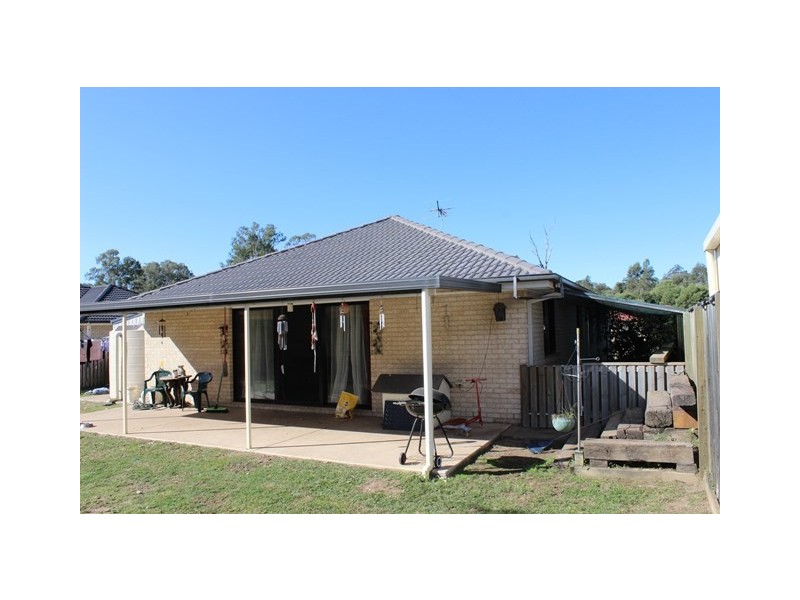72 Honeywood Drive, Fernvale QLD 4306