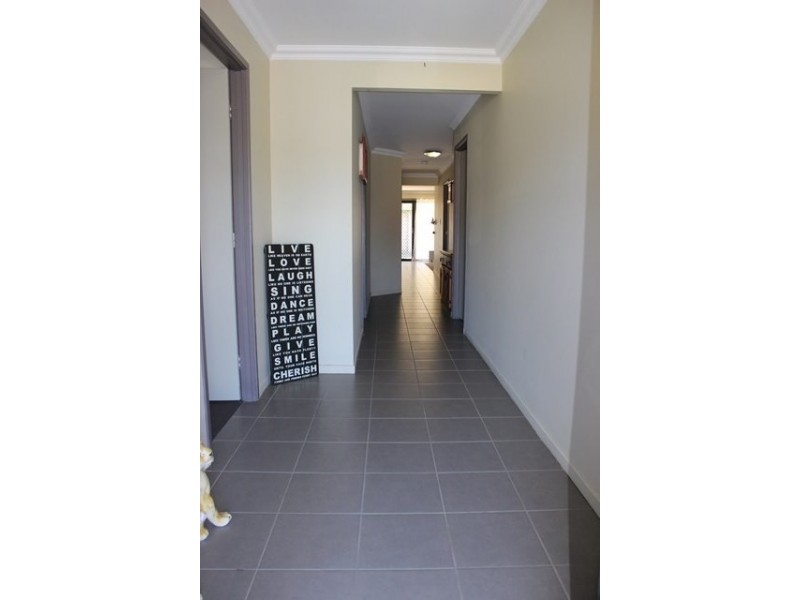 72 Honeywood Drive, Fernvale QLD 4306