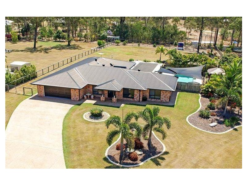 12 Lipizzaner Place, Pine Mountain QLD 4306