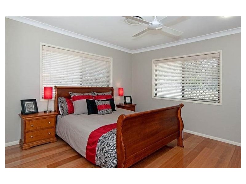 12 Lipizzaner Place, Pine Mountain QLD 4306