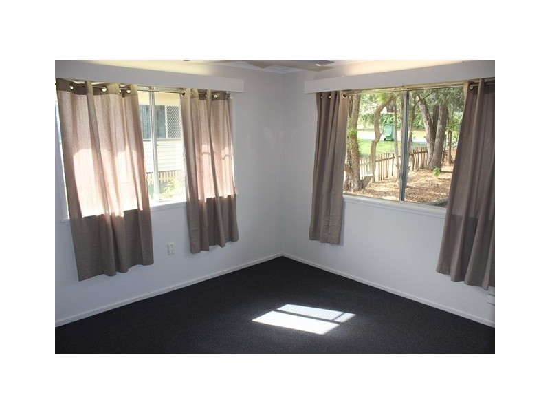 12 Stephenson Street, Sadliers Crossing QLD 4305