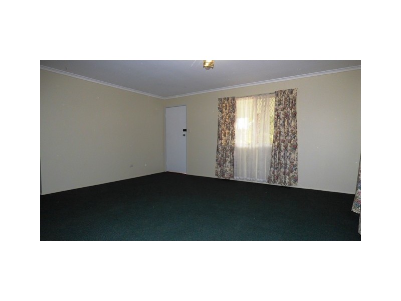 18 Madden Street, Silkstone QLD 4304