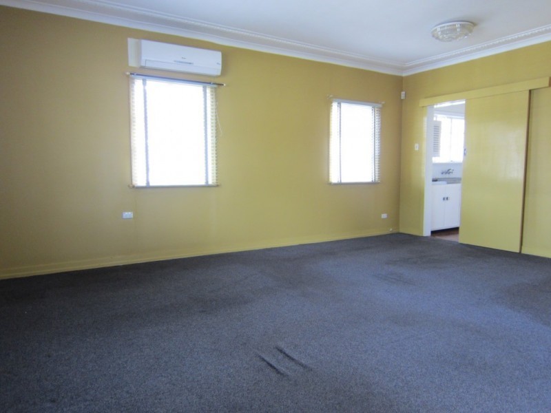 9 Gray Street, Ipswich QLD 4305