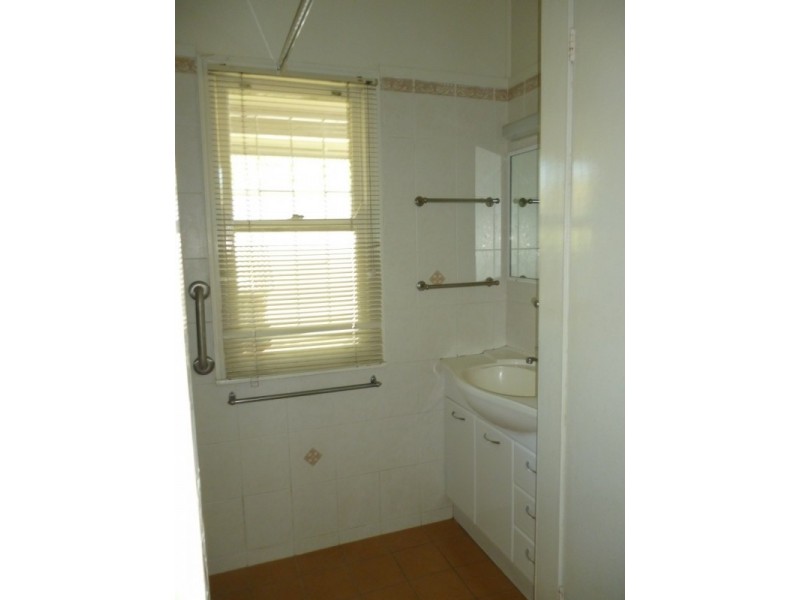 9 Gray Street, Ipswich QLD 4305