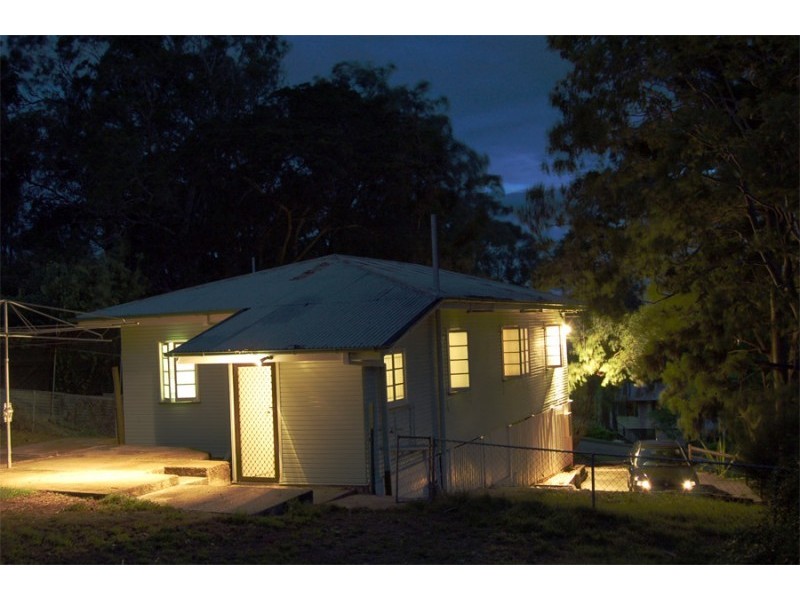 27 Hawthorne Street, Coalfalls QLD 4305