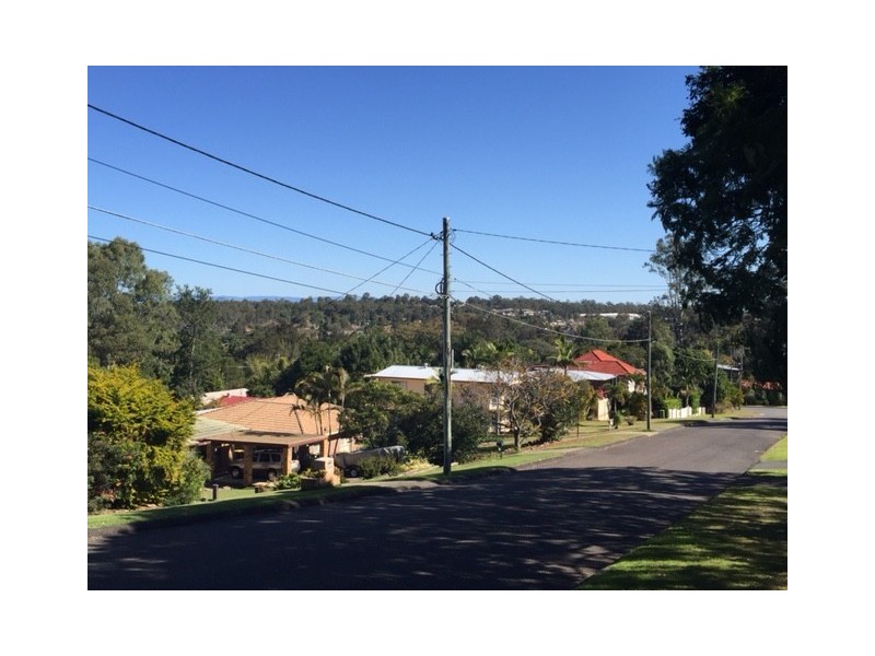 27 Hawthorne Street, Coalfalls QLD 4305