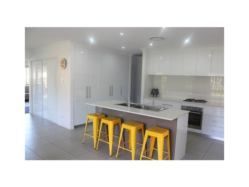 96 Cothill Road, Silkstone QLD 4304