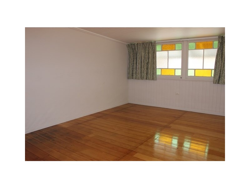 11 Tallon Street, Sadliers Crossing QLD 4305