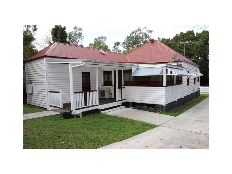 11 Tallon Street, Sadliers Crossing QLD 4305
