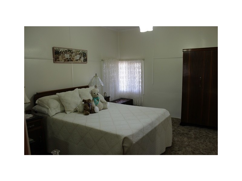 26 Pommer Street, Brassall QLD 4305