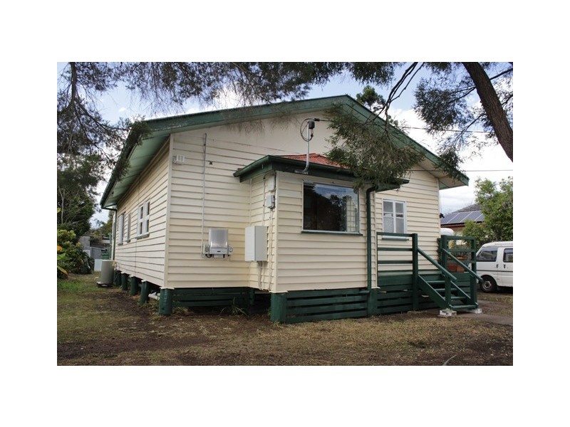 32 Chubb Street, One Mile QLD 4305
