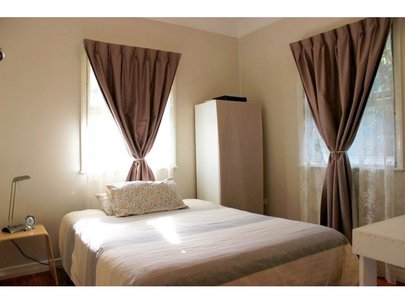 19 Bird Street, Bundamba QLD 4304