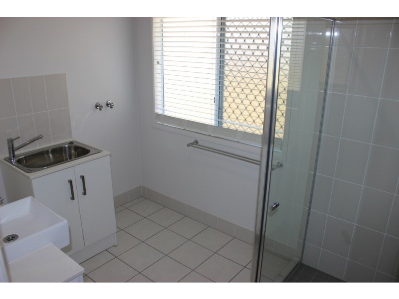 1/7 Welsby Street, North Booval QLD 4304