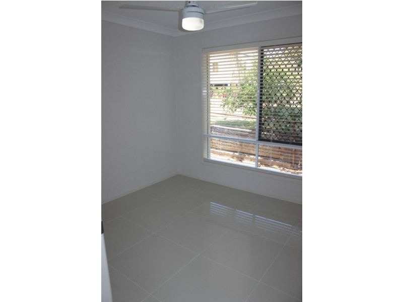 1/7 Welsby Street, North Booval QLD 4304