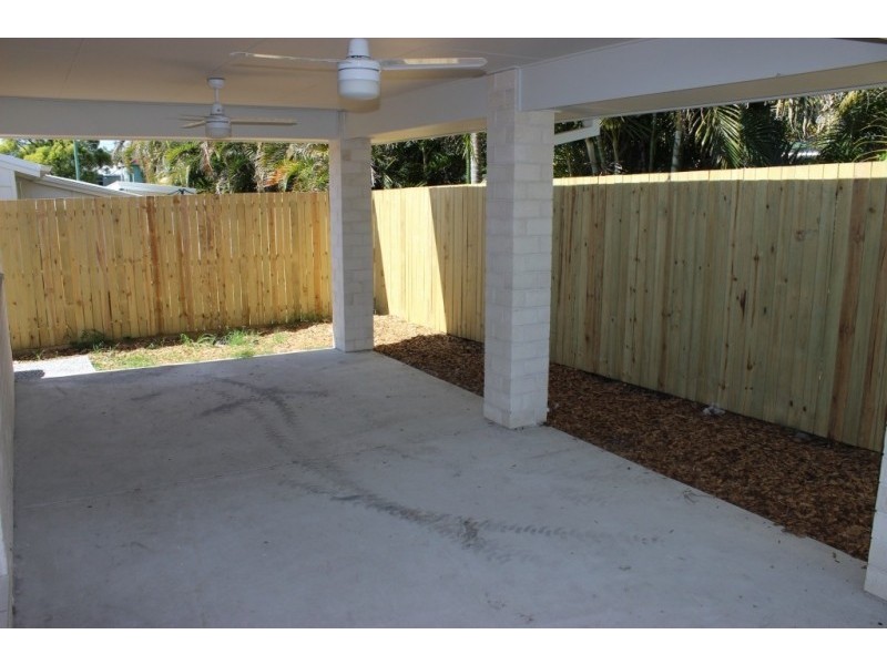 1/7 Welsby Street, North Booval QLD 4304