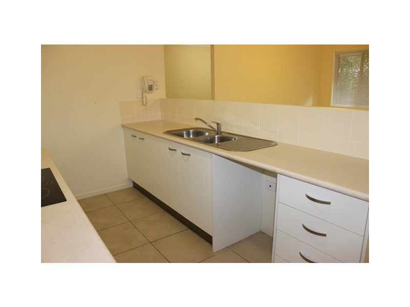 17/17 Gibbs Street, Churchill QLD 4305