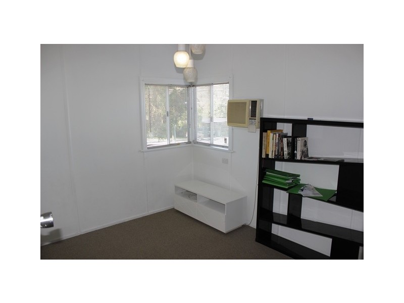 36 Hayes Street, Brassall QLD 4305