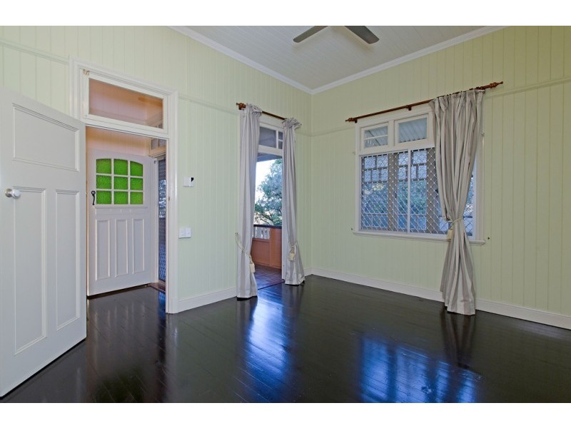 87 Nicholas Street, Ipswich QLD 4305