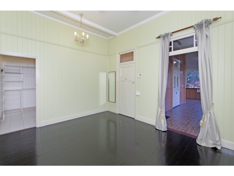 87 Nicholas Street, Ipswich QLD 4305