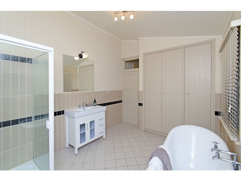 87 Nicholas Street, Ipswich QLD 4305