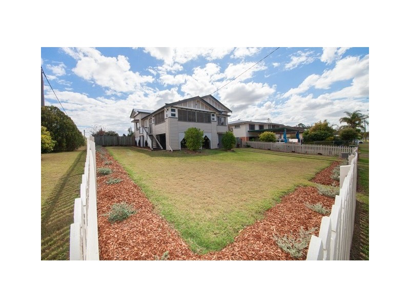 10 Cranes Road, North Ipswich QLD 4305
