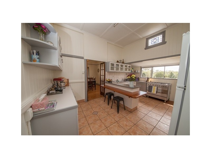 10 Cranes Road, North Ipswich QLD 4305