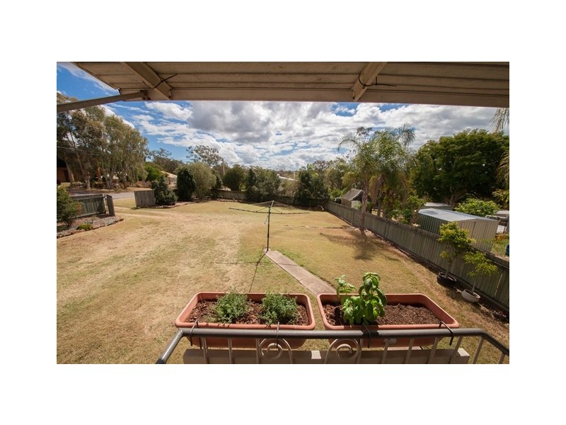 10 Cranes Road, North Ipswich QLD 4305