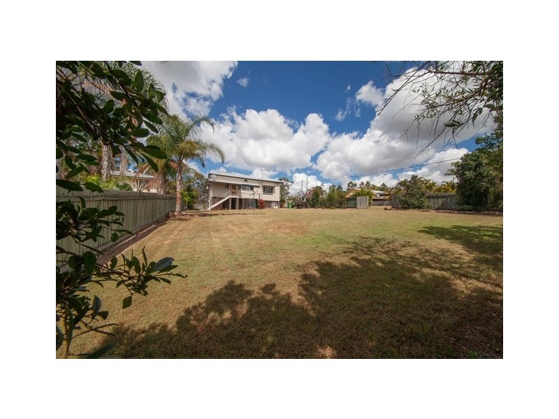 10 Cranes Road, North Ipswich QLD 4305