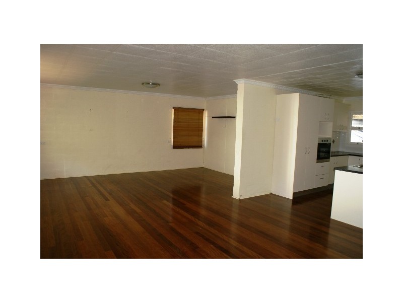 2A Chamberlain Street, Sadliers Crossing QLD 4305